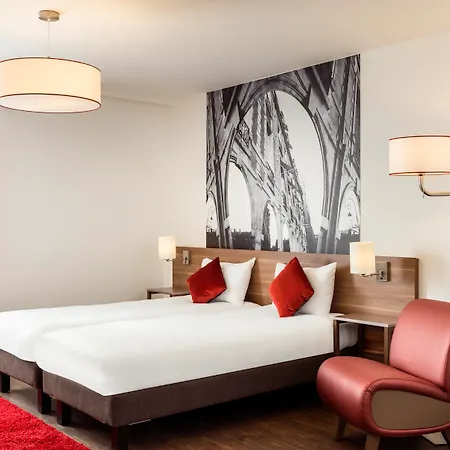 Adagio La Defense Aparthotel 4*