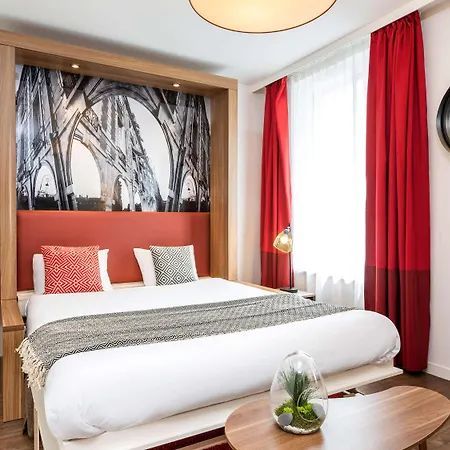 アパートホテル アダージョ ラ デファンス 4*