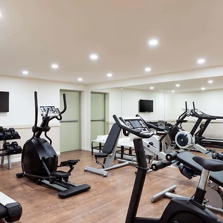 Adagio La Défense 4* Courbevoie