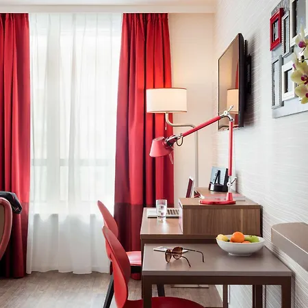 Aparthotel Adagio La Defense 4*