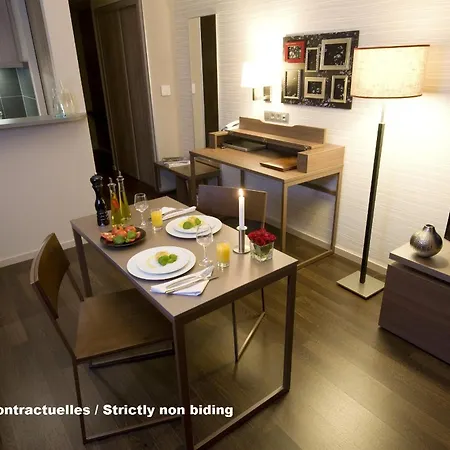 Adagio La Defense 4*