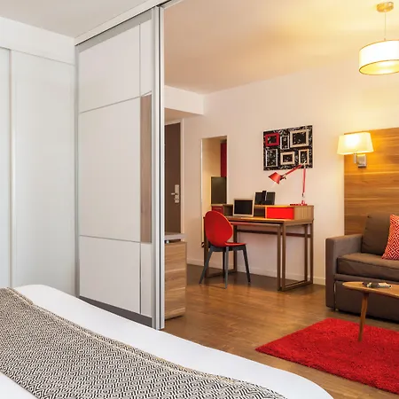 Aparthotel Adagio La Defense