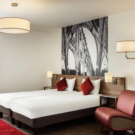 Adagio La Defense Aparthotel 4*