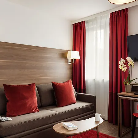 Adagio La Defense קורבוו